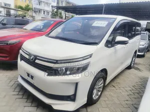 Toyota Voxy 2016 White