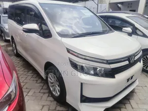 Toyota Voxy 2016 White
