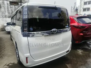 Toyota Voxy 2016 White