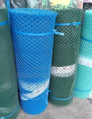 Plastic Poultry Mesh - HDPE Recyclable (Roll: 1m Width X25m)