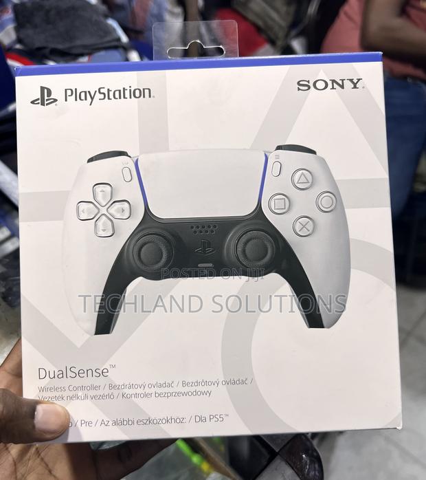 New Playstation 5 Pad - main view