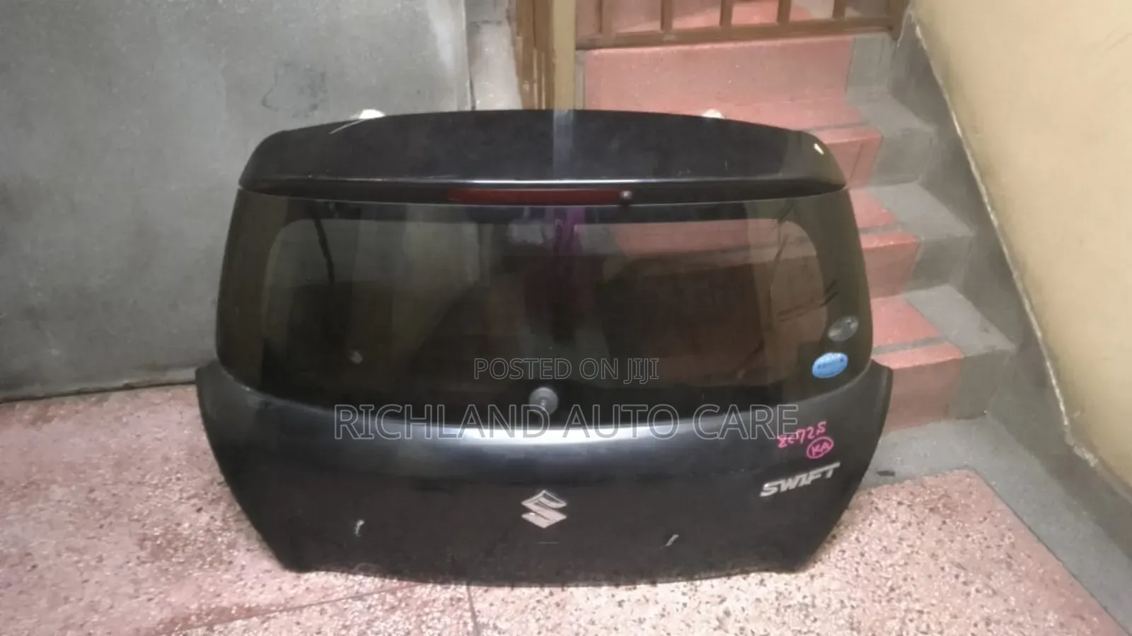 Suzuki Swift Boot