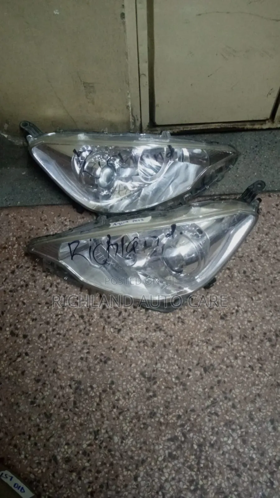 Toyota Aqua Headlamps