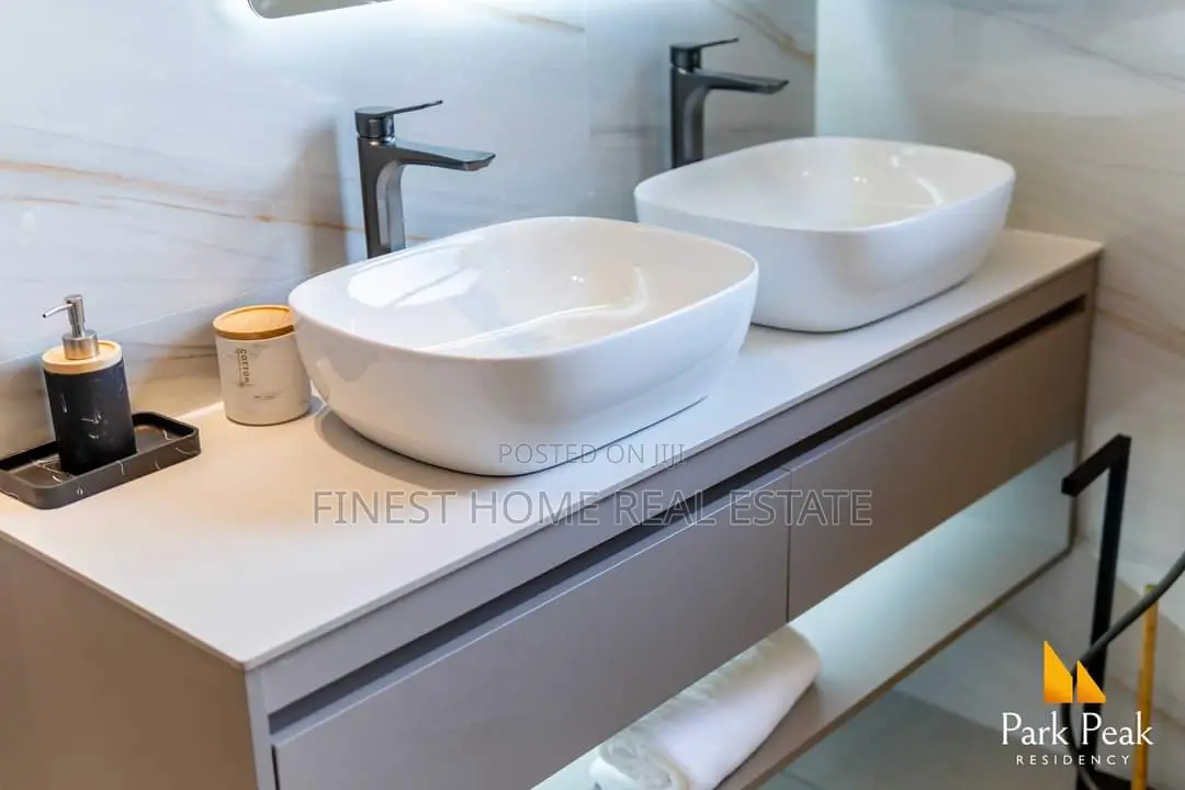 3bdrm Apartment in Park Peak, Parklands/Highridge for sale