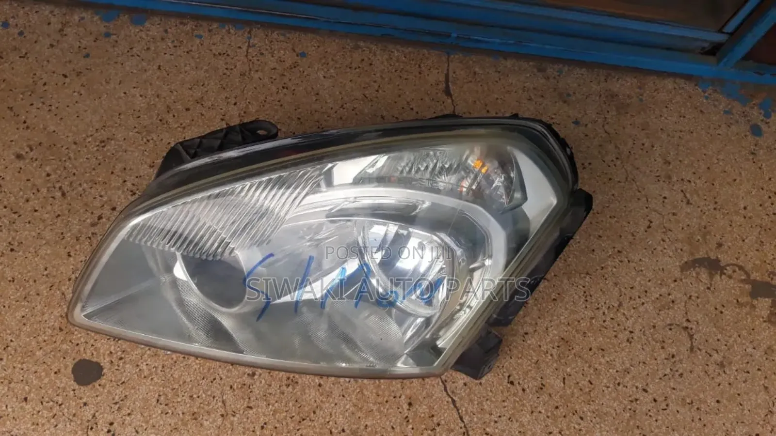 Nissan Dualis Headlight