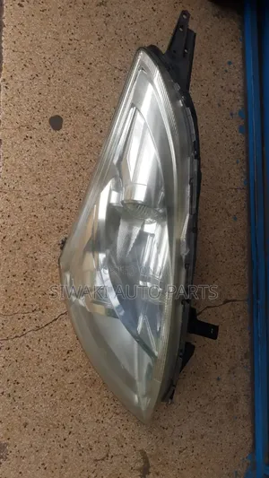 Swift 2012 Headlight Xenon