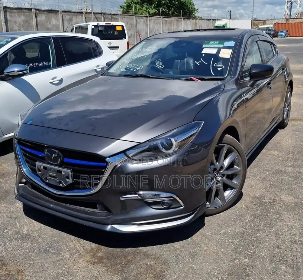 Mazda Axela 2017 Ivory