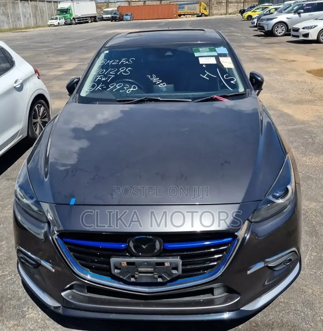 Mazda Axela 2017 Ivory