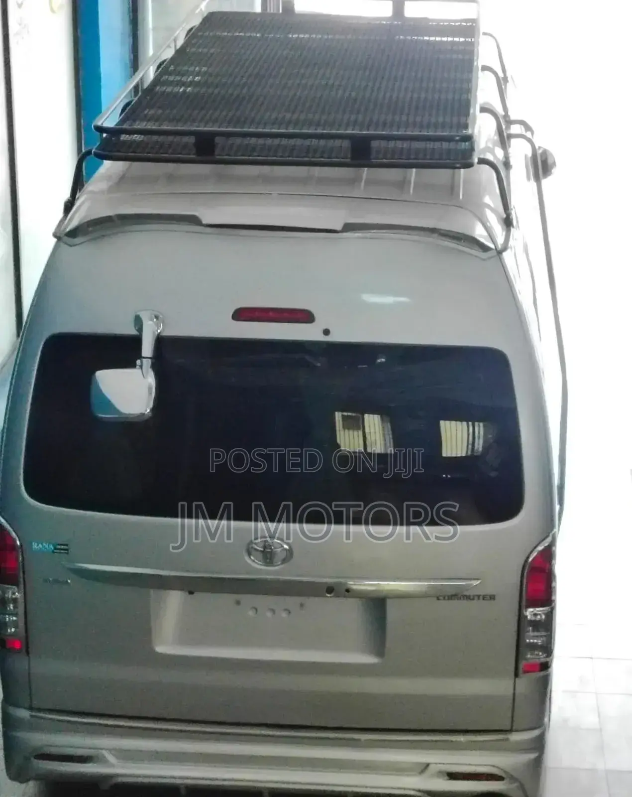Toyota Grand HiAce 2017 Silver