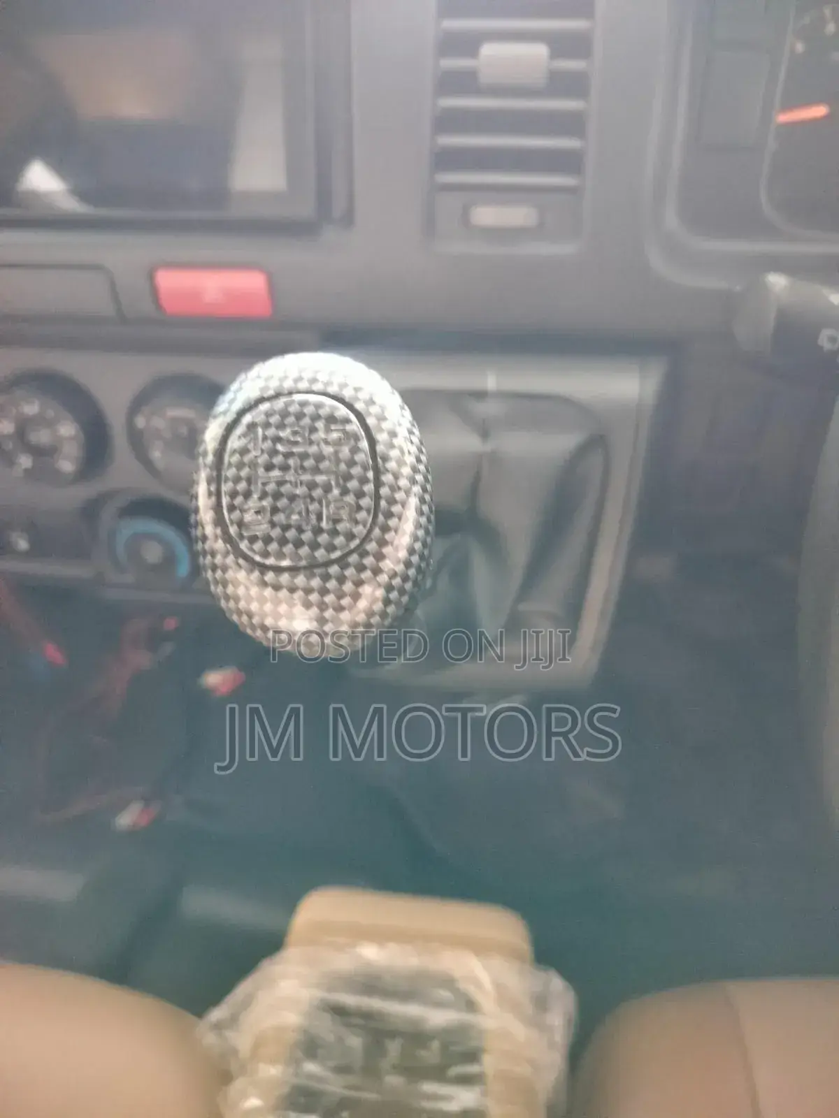 Toyota Grand HiAce 2017 Silver