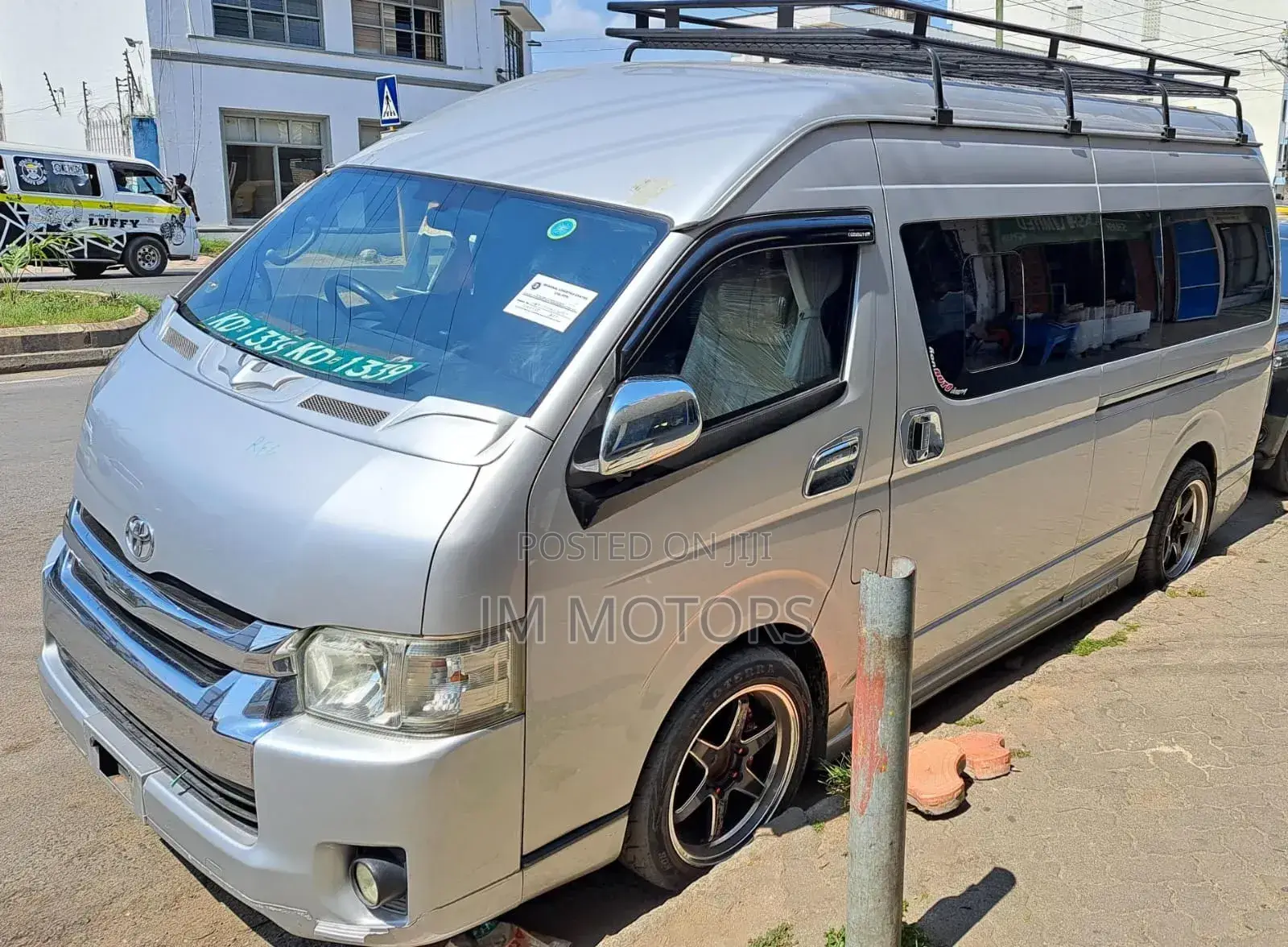 Toyota Grand HiAce 2017 Silver