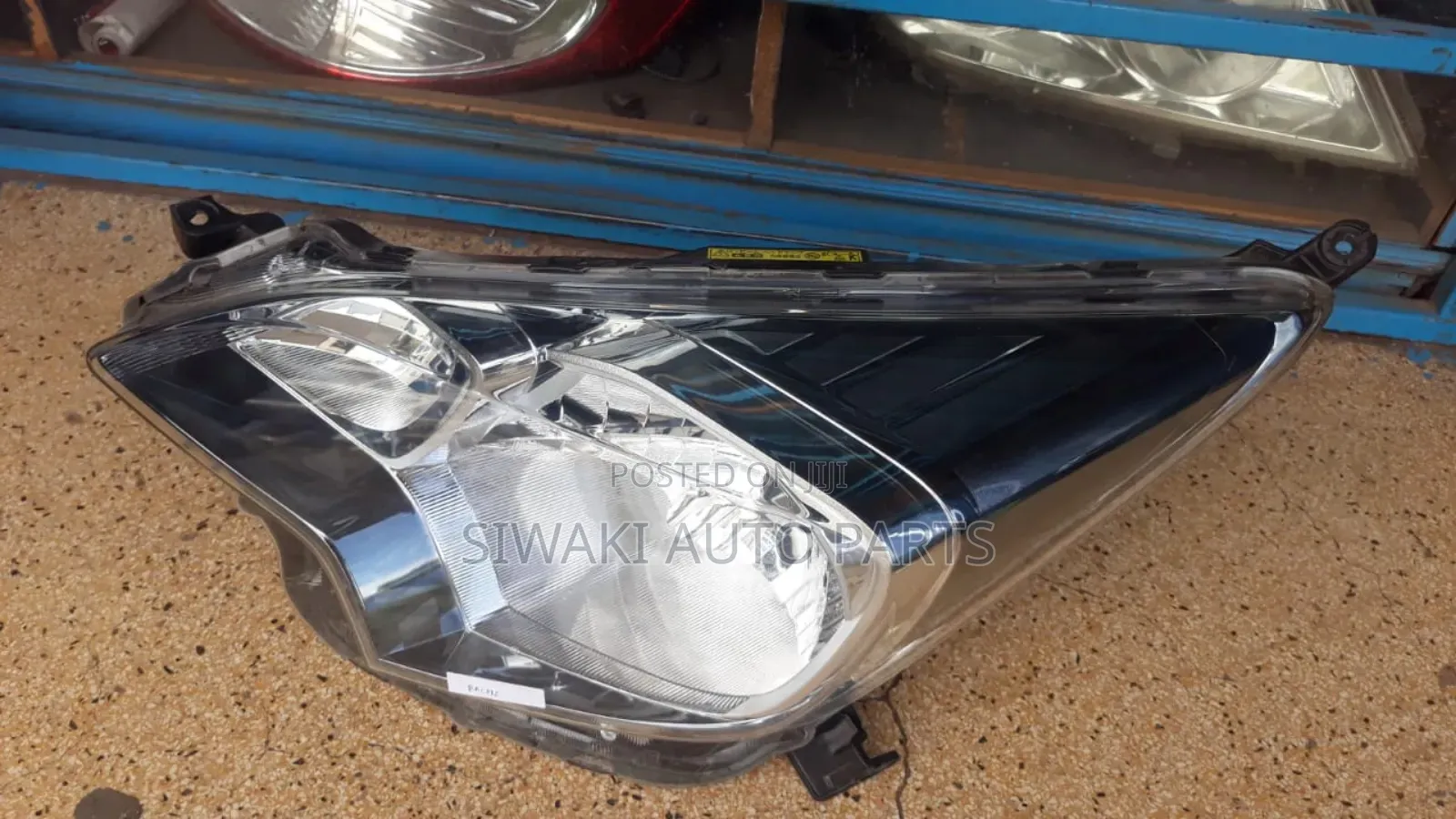 Ractis 2014 Headlight Xenon