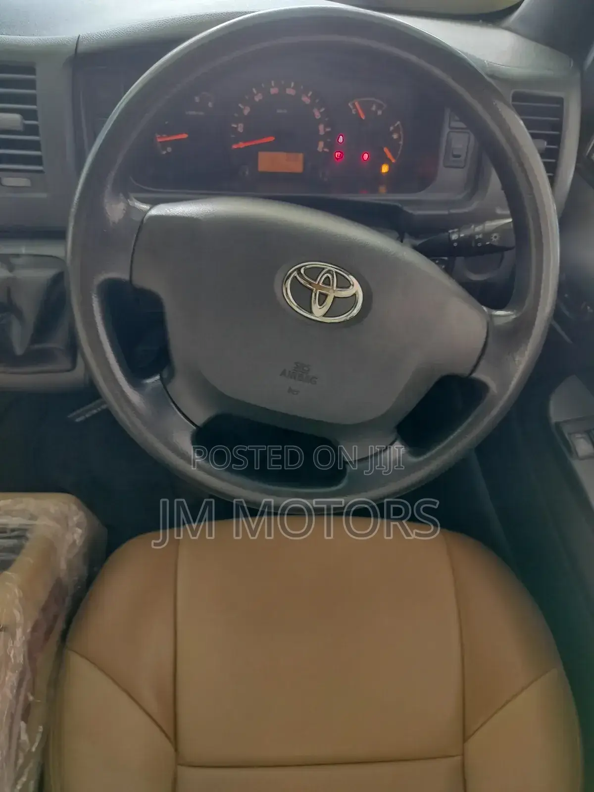 Toyota Grand HiAce 2017 Silver