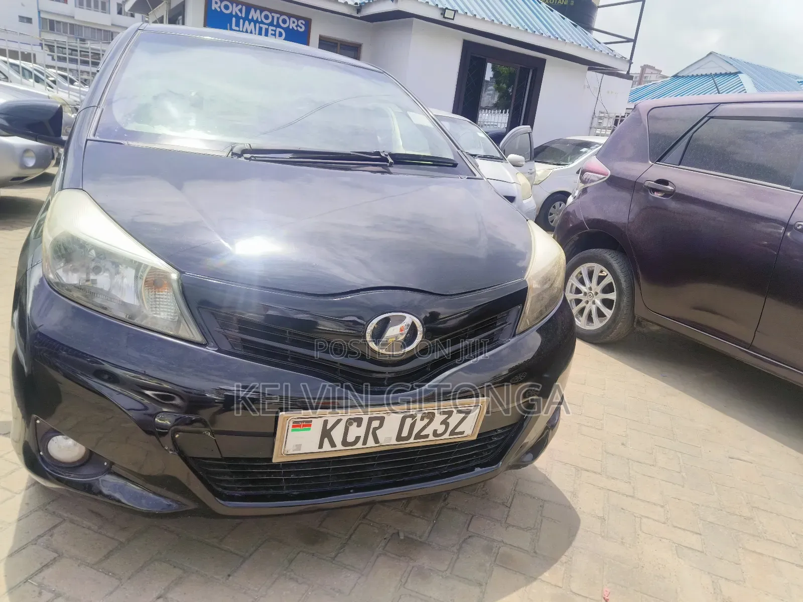 Toyota Vitz 2012 Black