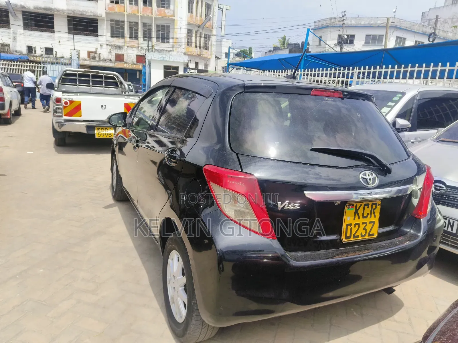 Toyota Vitz 2012 Black