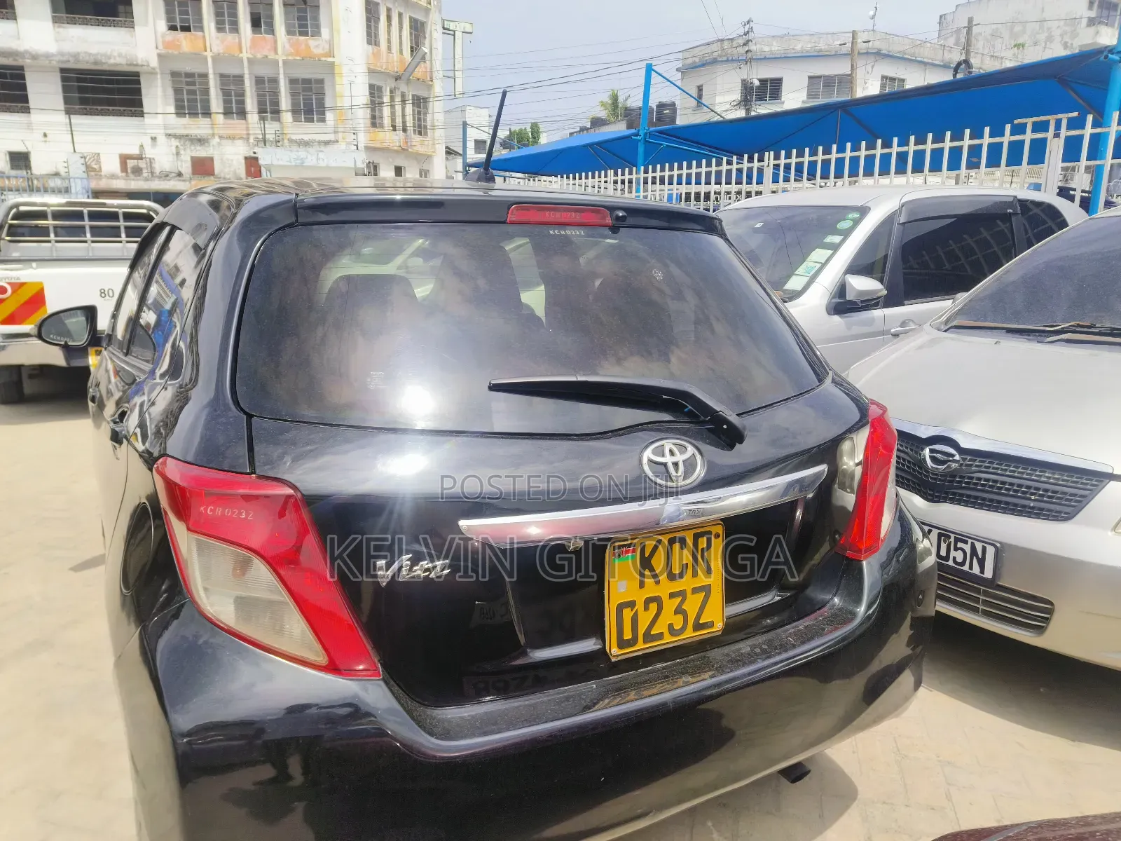Toyota Vitz 2012 Black