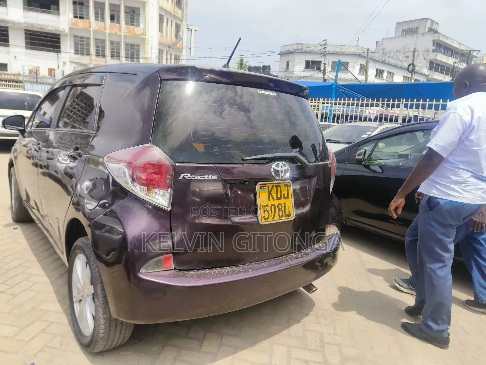 Toyota Ractis 2015 Purple