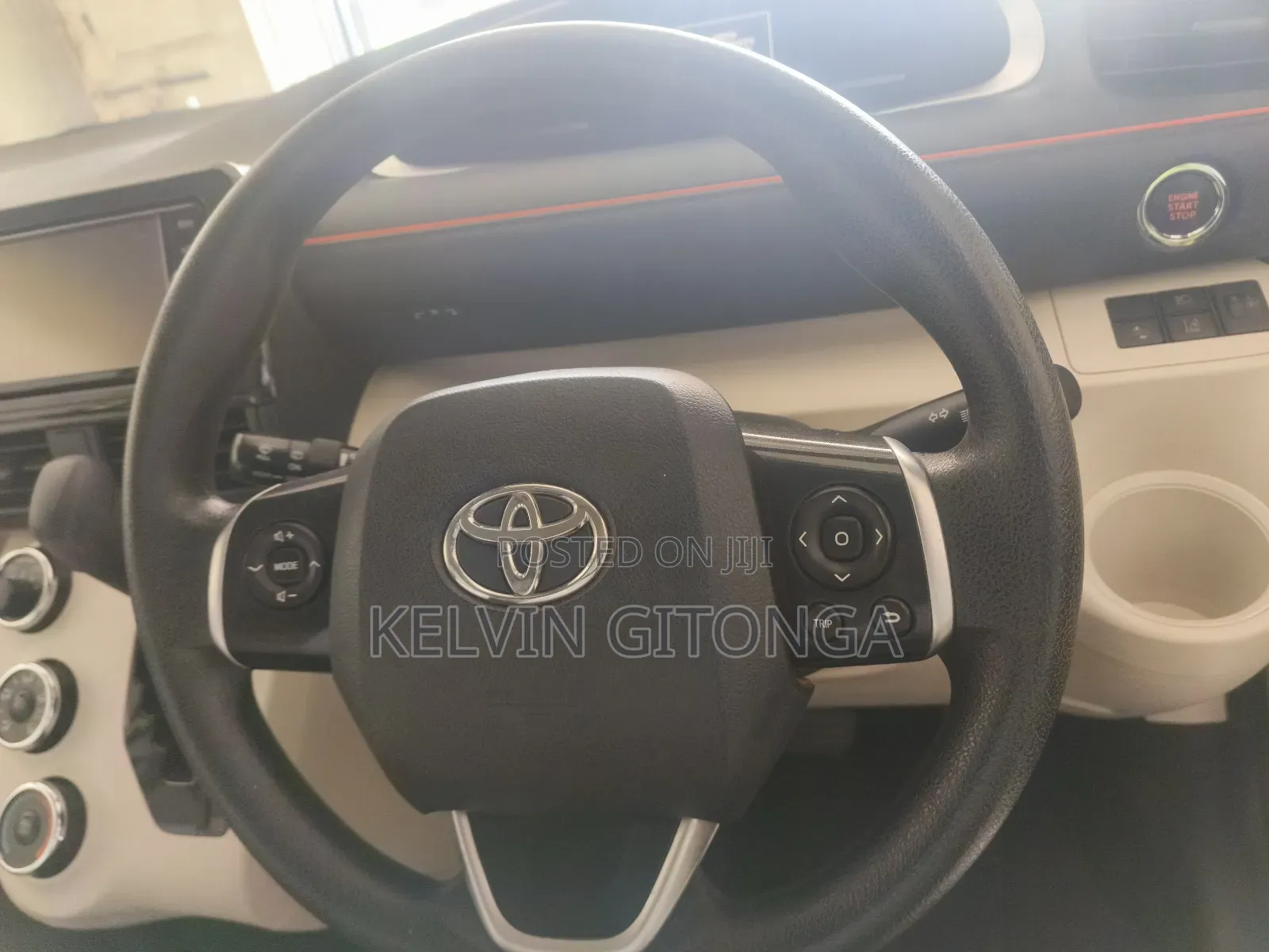 Toyota Sienta 2017 Yellow