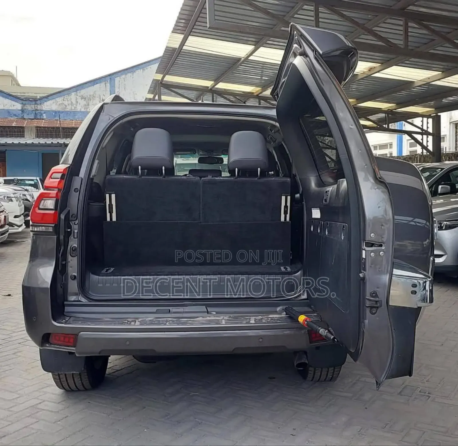 Toyota Land Cruiser Prado 2.8 2019 Gray