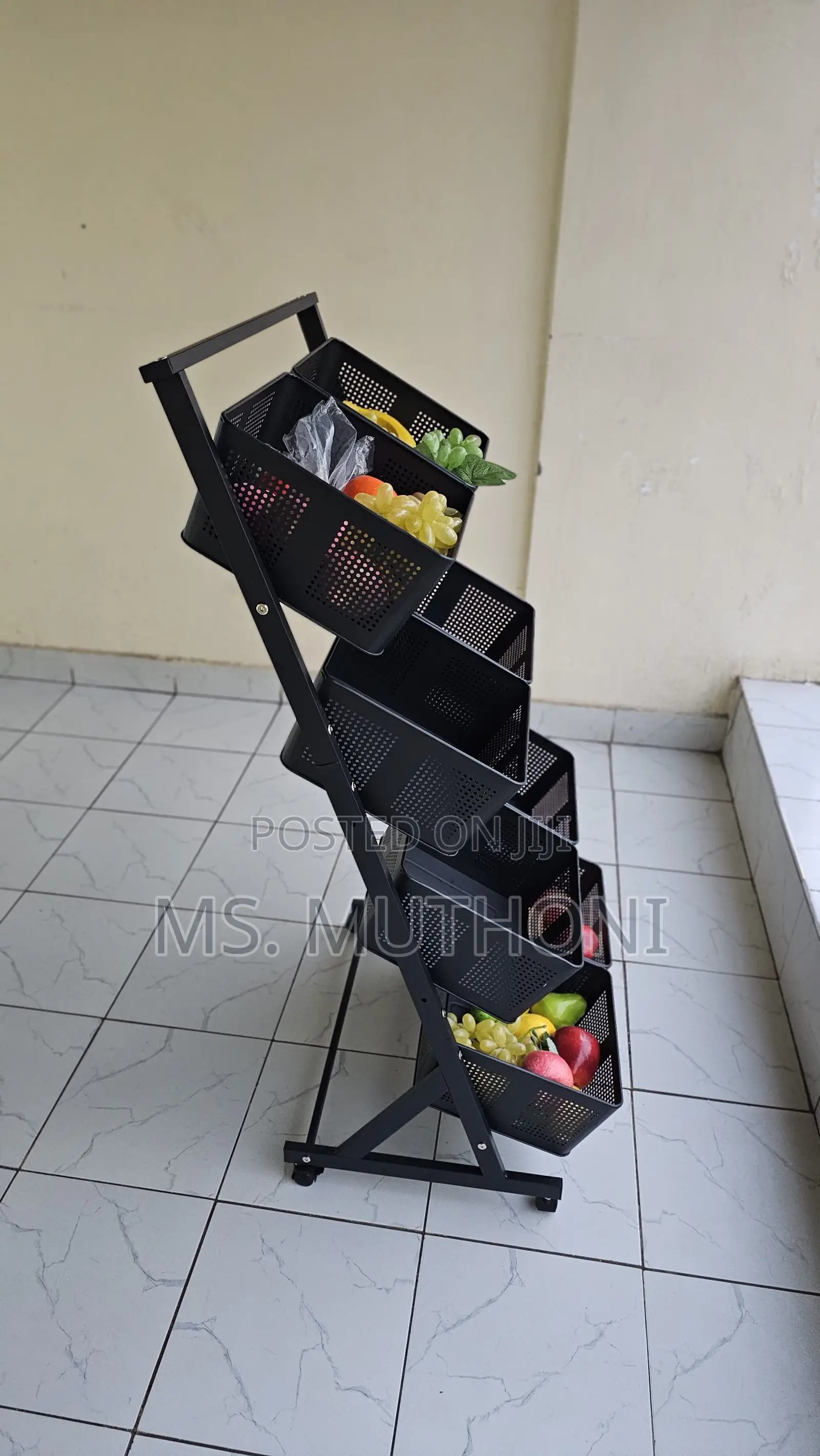 8 Compartments Metalic Fruit Cart