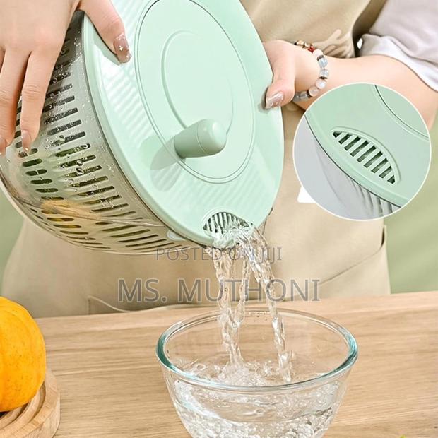 Multi-Functional 8pcs Salad Spinner With Vegetable Chopper - thumbnail 5