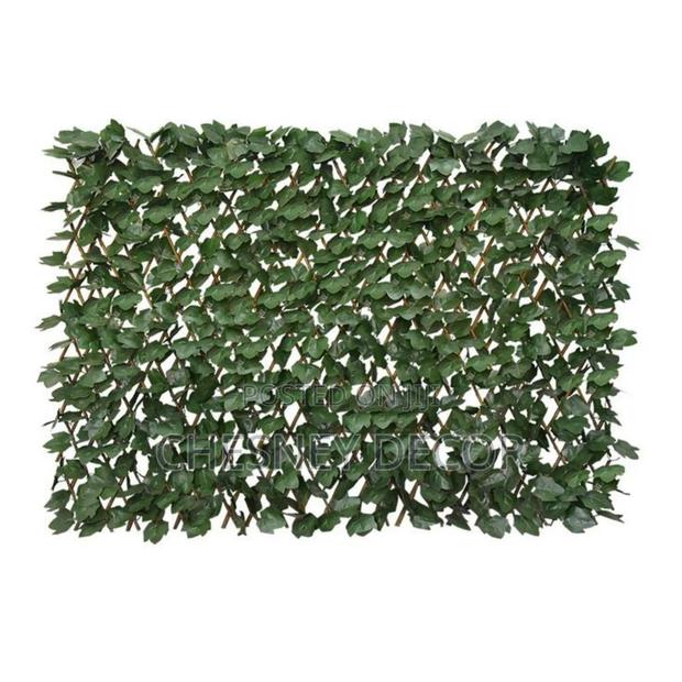 Expandable Faux Leaves for Patio Privacy