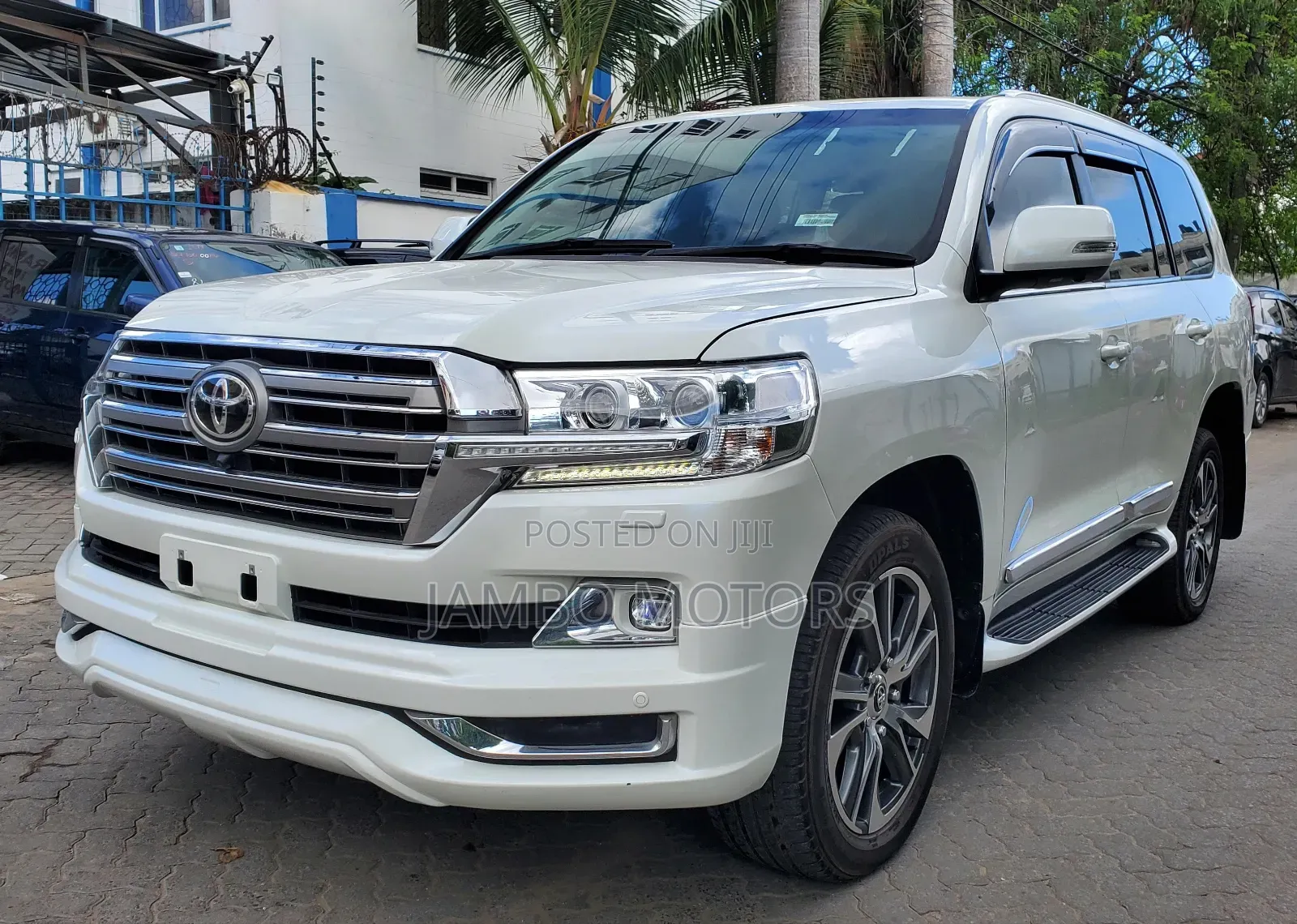 Toyota Land Cruiser 4.5 V8 TD 2018 White