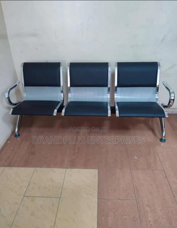 Padded Link Chair