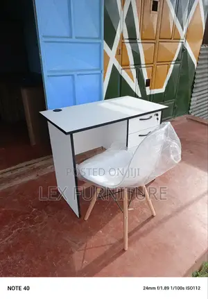 Eames Chair Plus Office Chair