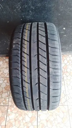 275/40r18 Bearway Tyre