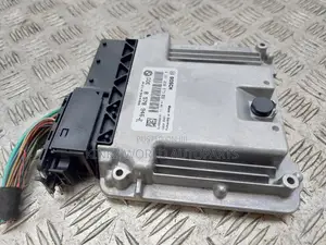 BMW 3 Series F30 2.0 Engine Control Module Ecu 2014 8578946