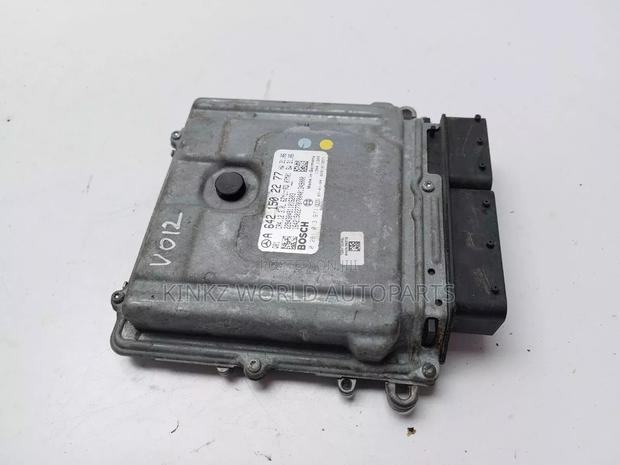 Mercedes ML W164 3.0D Engine Control Ecu 2007 A6421502277 - thumbnail 7