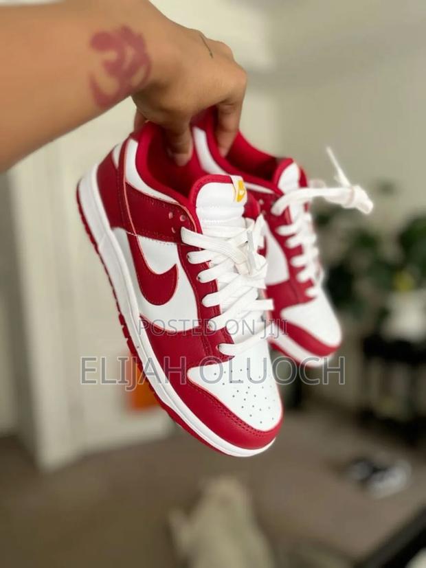 Nike Dunk Low University Red - main view