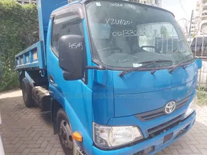 Toyota Dyna Tipper 2017 Blue