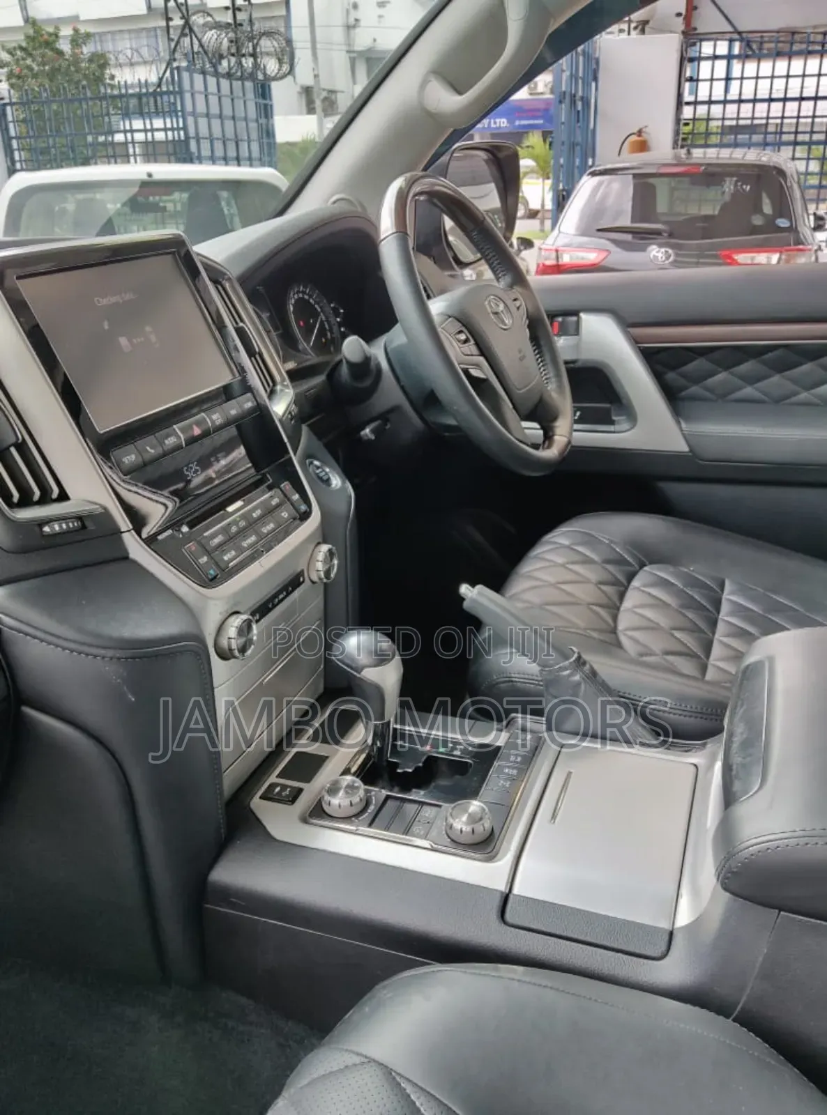 Toyota Land Cruiser 4.5 V8 TD 2018 Gray