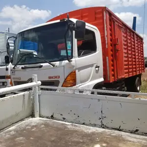 Lorry Available for Logistic Errands.