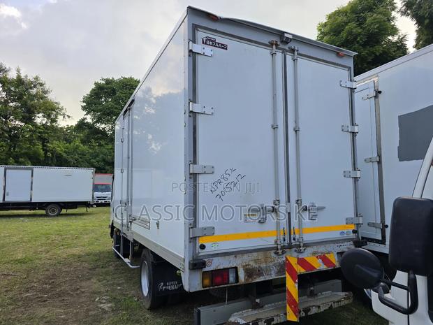 Isuzu Elf, 2018, 3000cc, Manual - thumbnail 4