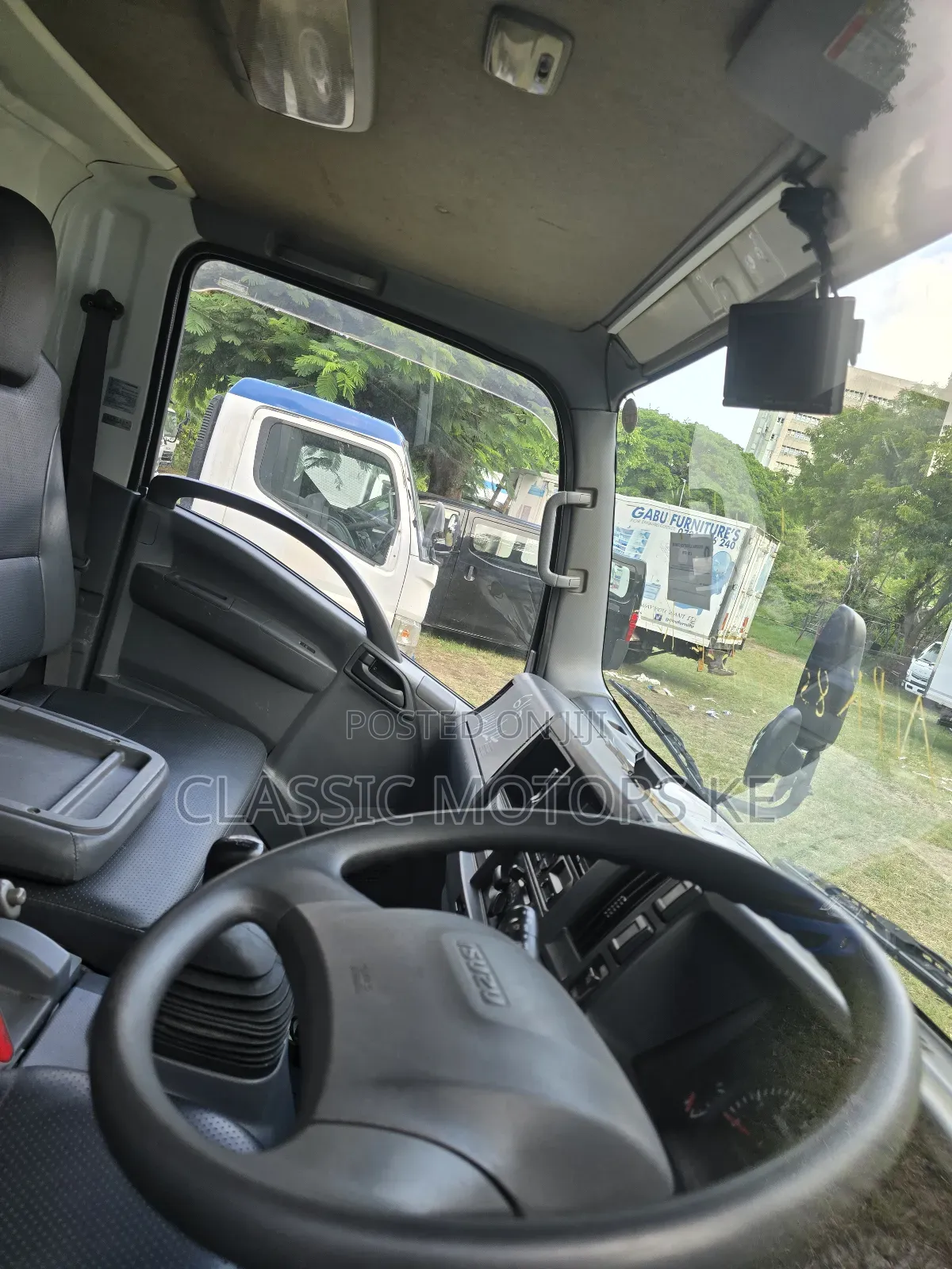 Isuzu Elf, 2018, 3000cc, Manual