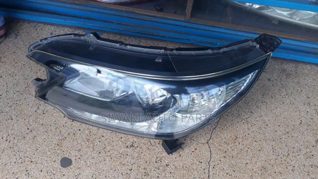 Honda CRV Rm1 /Rm4 Headlight