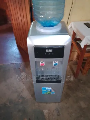 Von Hotpoint Water Dispenser