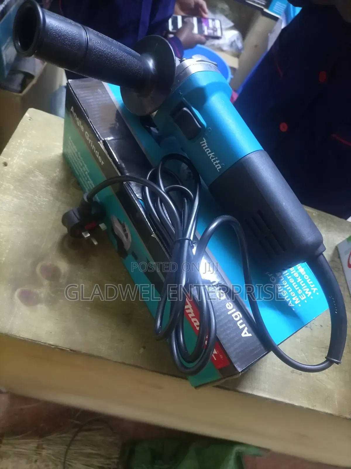 Electric Makita 4inch Grinder
