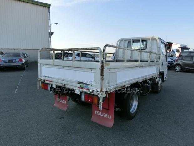 Isuzu Elf 2017 - thumbnail 6