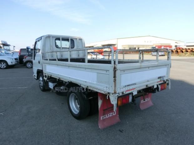 Isuzu Elf 2017 - thumbnail 8