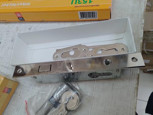 Alluminium Door Lock With a Stopper - main view