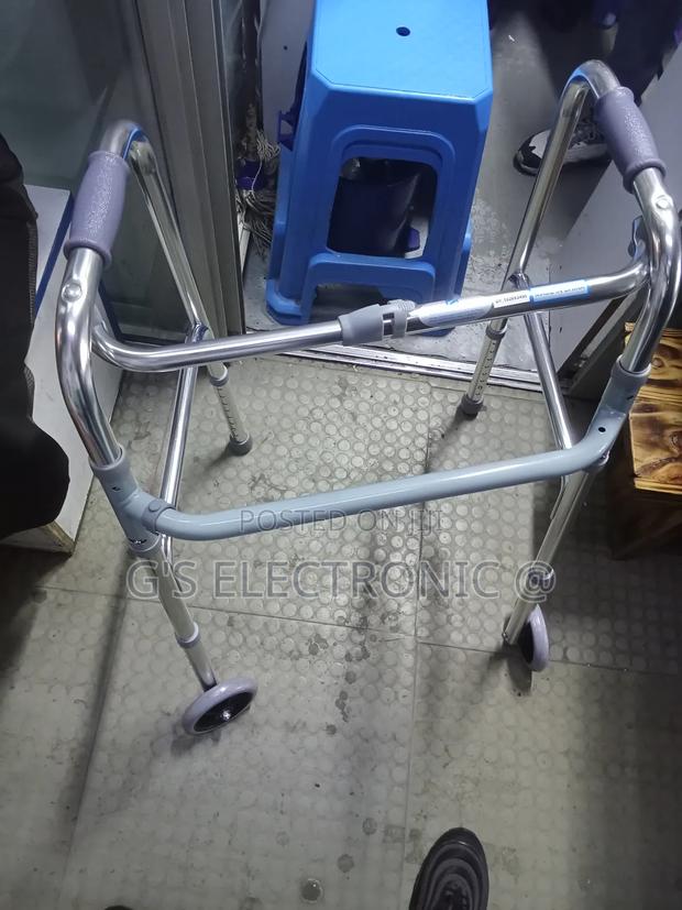 Walking Frame With Wheels All Age - thumbnail 3