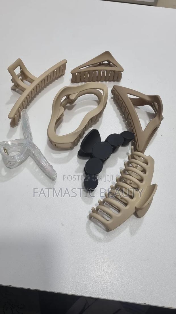 Hair Claws Each 350 - main view