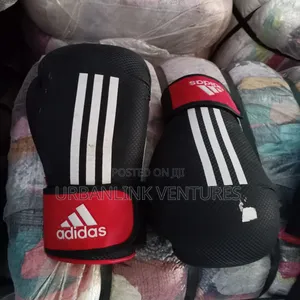 Boxing Gloves 12 Oz (Ex UK)