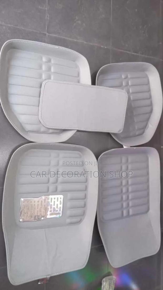 Grey Leather Deep Dish Mats - main view