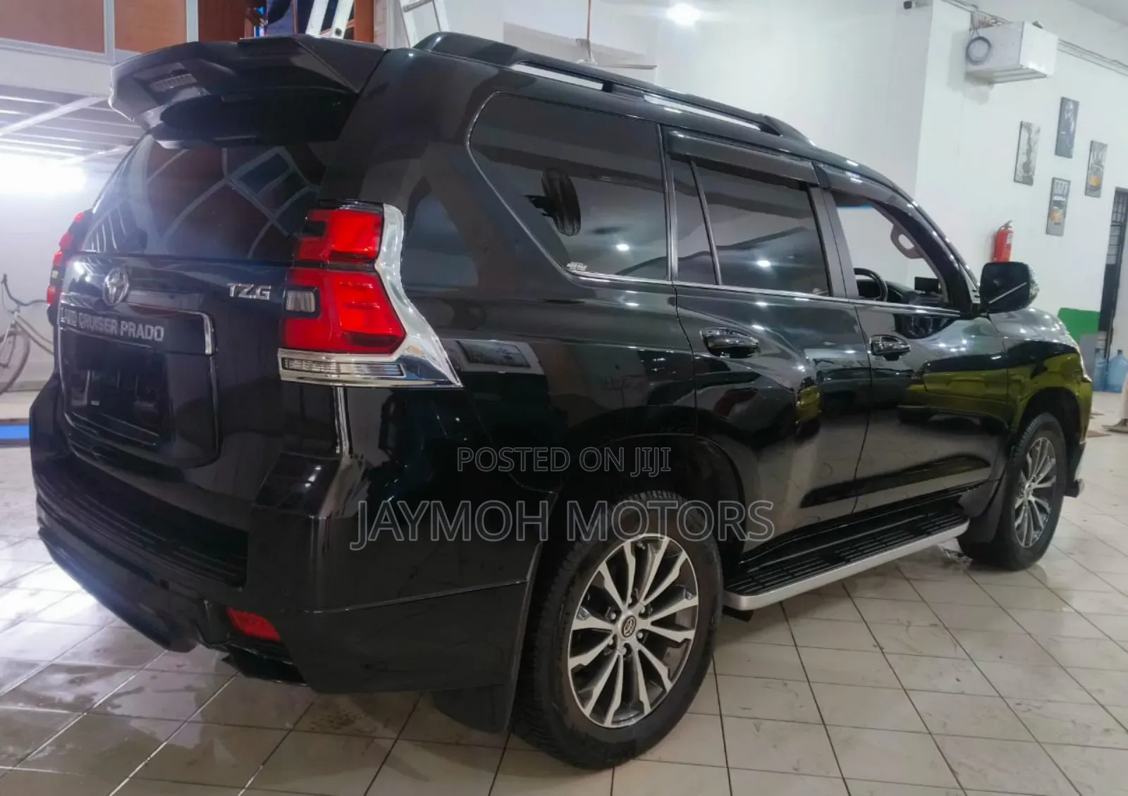Toyota Land Cruiser Prado 2019 Black