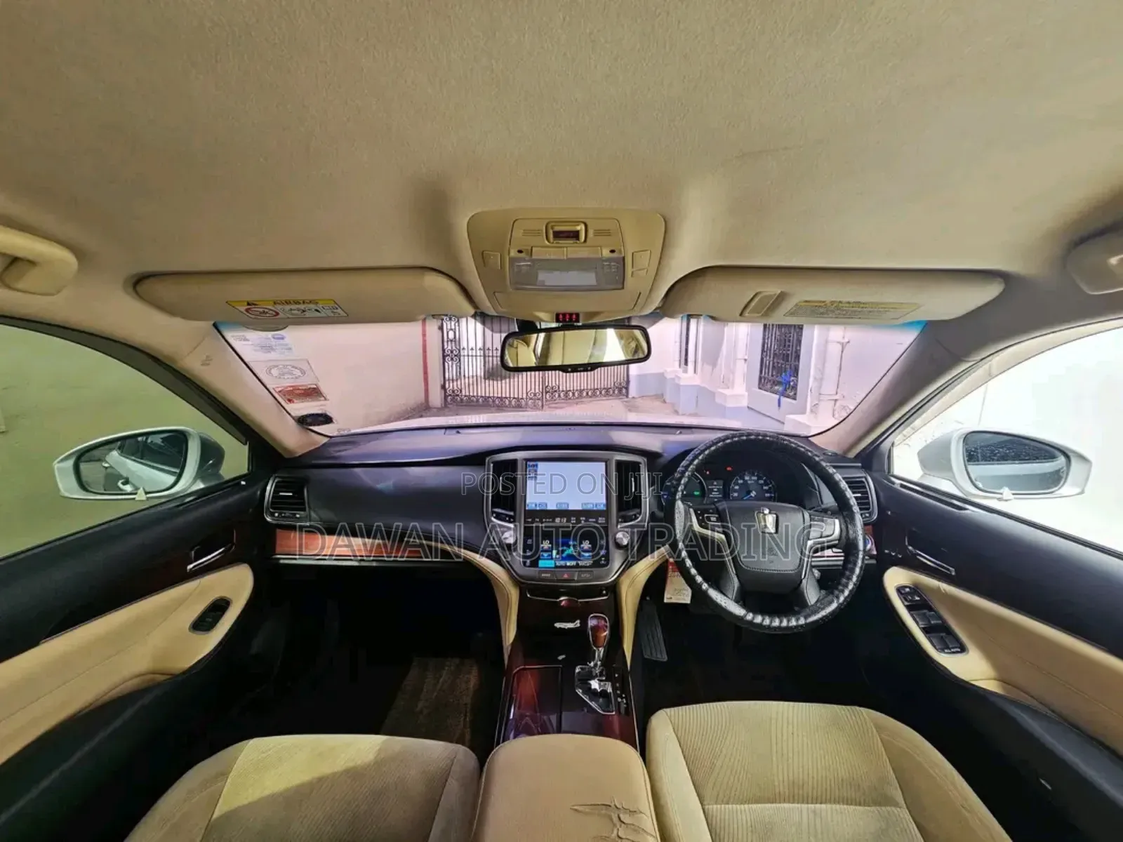 Toyota Crown 2014 Silver